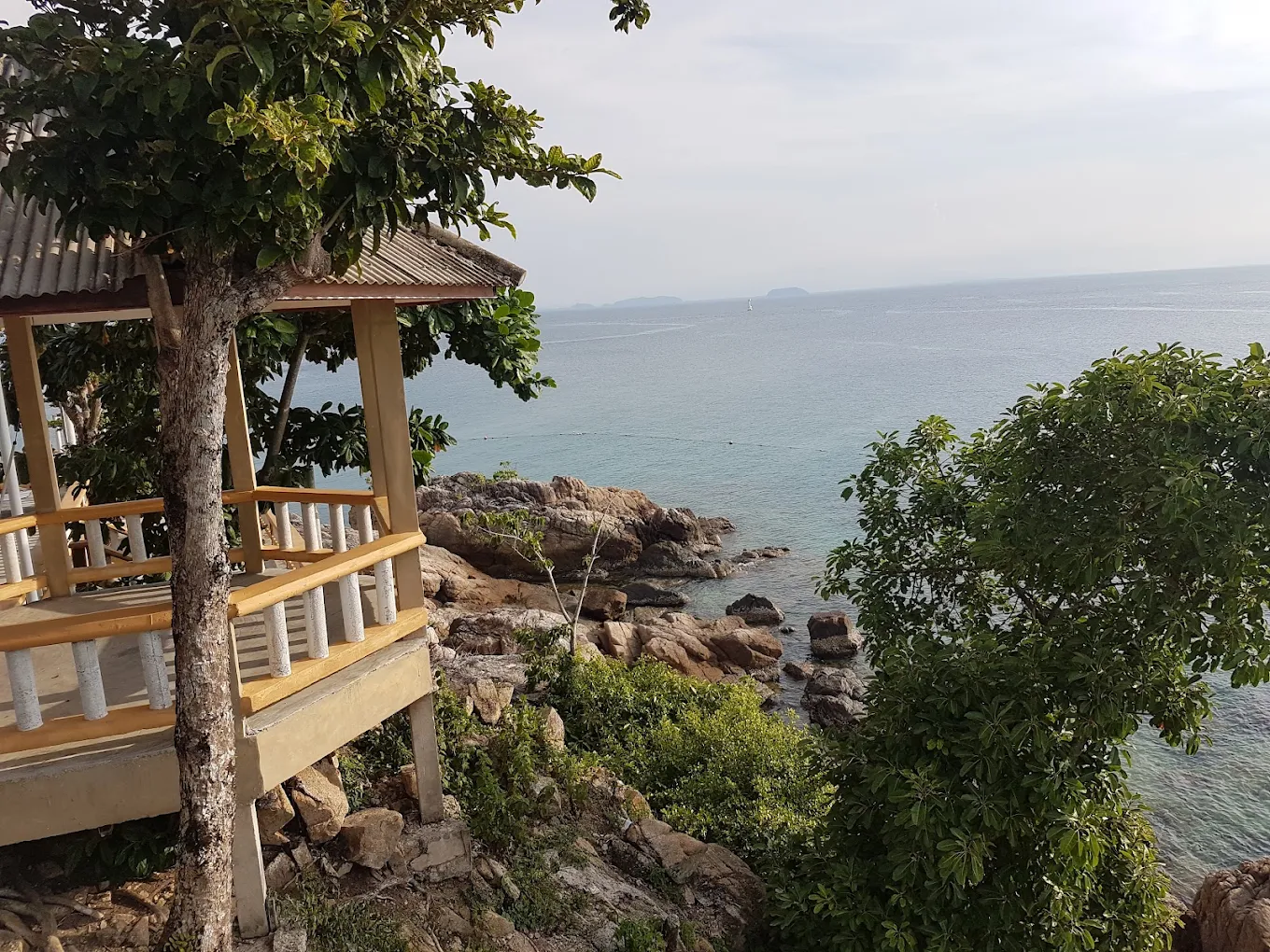 Shari-la Island Resort