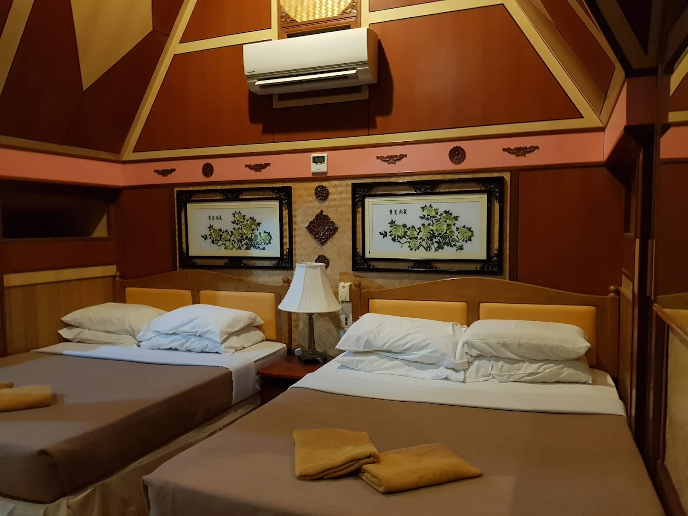 Shari-la Island Resort