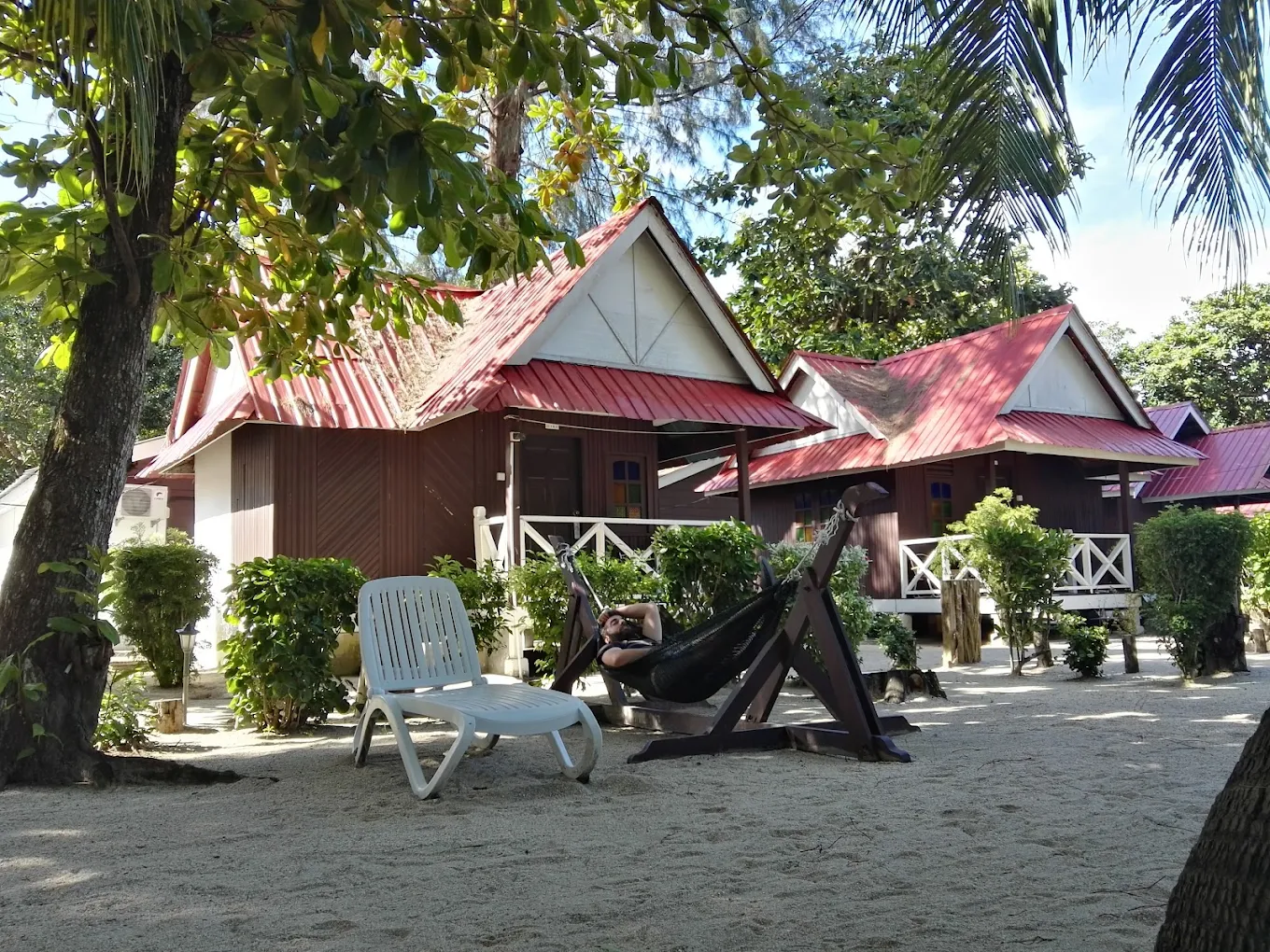 4D3N The Barat